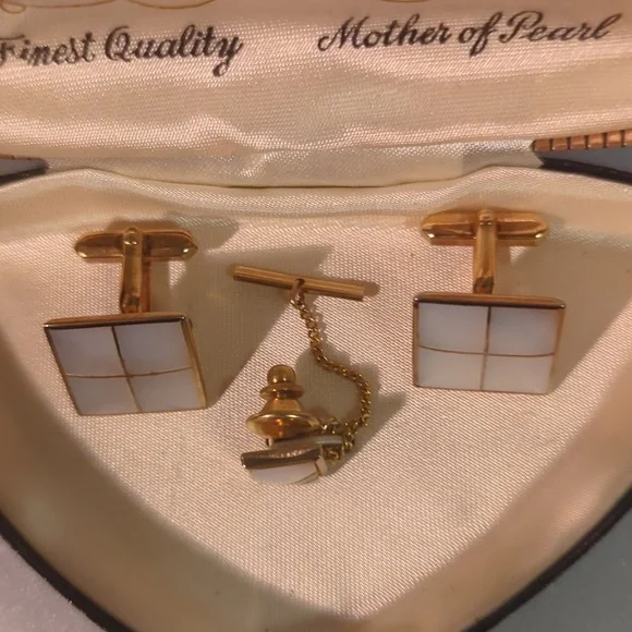 ⭐Beautiful MOP Cufflink Set - Picture 3 of 6